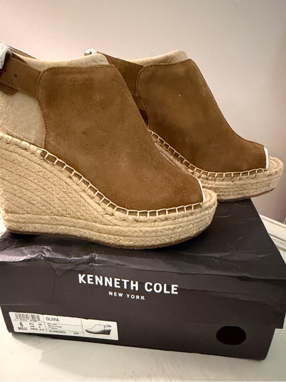 Kenneth Cole Chestnut Brown Suede Espadrille Wedge Sandals